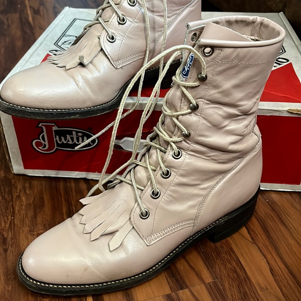 VNTG Justin pink lace up boots size 7B